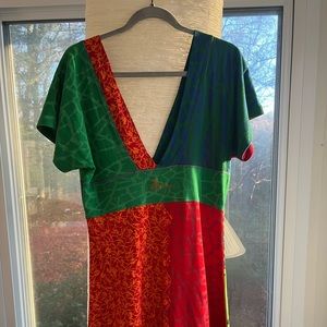 Shapely snd stylish dress from Spanish Designer Desigusl- always fun color pop!